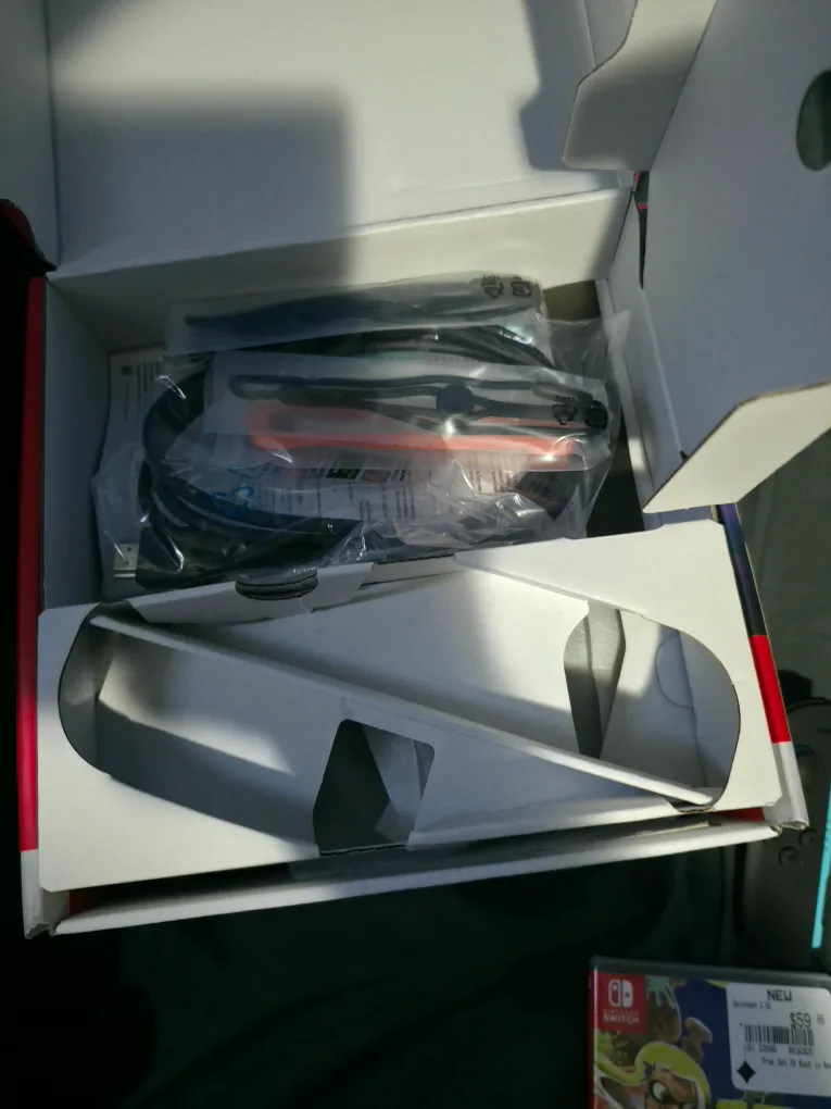 Nintendo Switch OLED + Pro Controller - NEW image indicator(2)