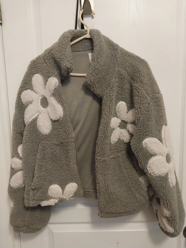 Floral Sherpa Jacket - Size Medium thumbnail