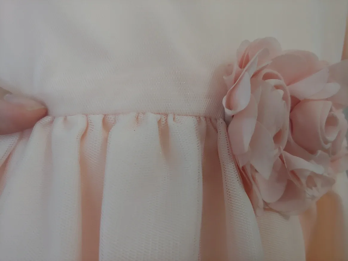 Special occasion girls Dress - Size 5 image indicator(3)