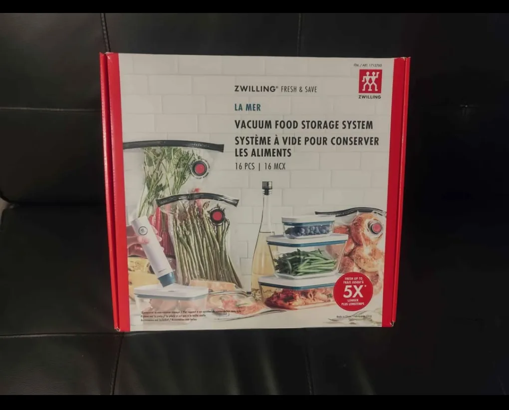 Zwilling Fresh & Save Vacuum Food Storage System thumbnail