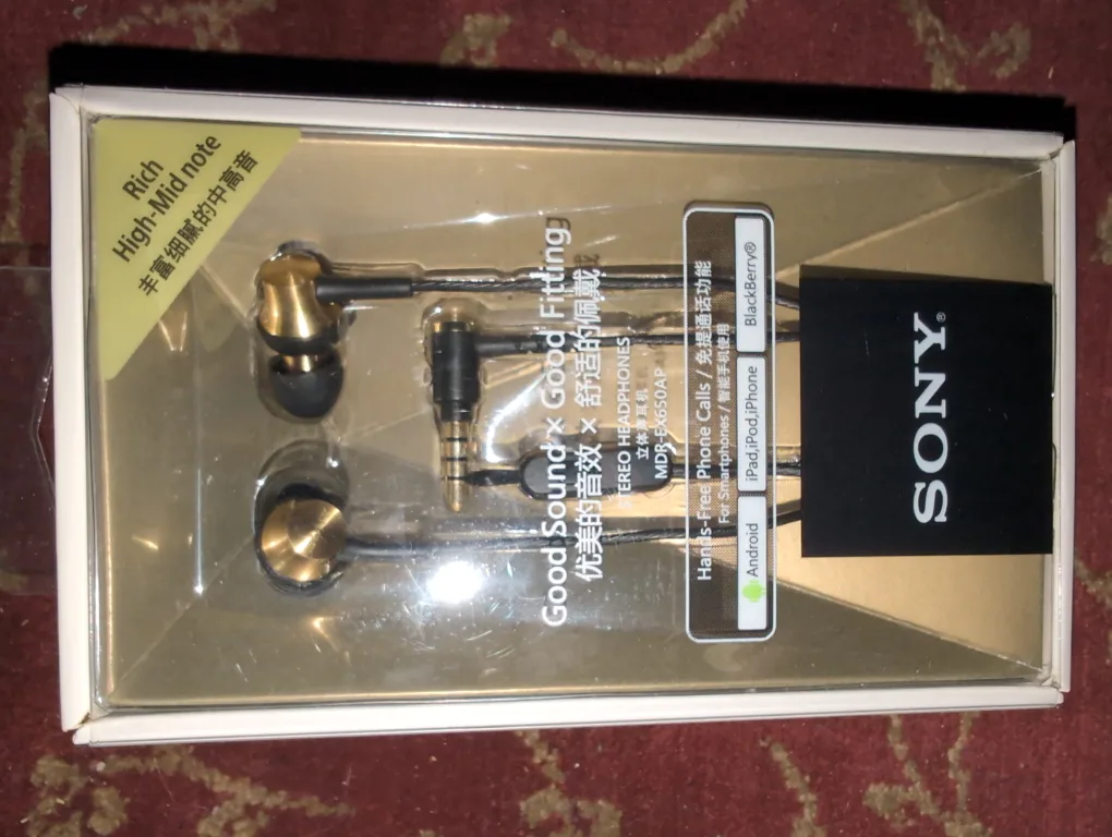 Sony MDR-EX650AP Stereo Headphones thumbnail