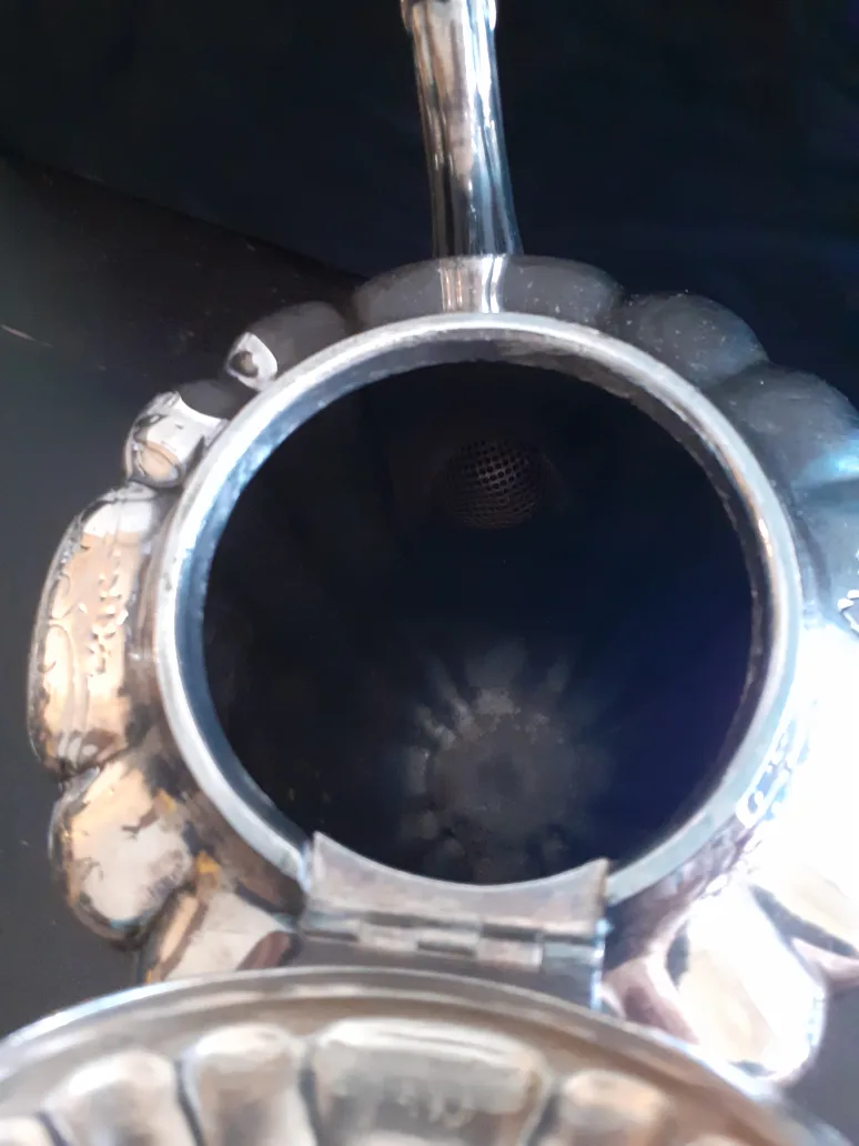 Antique Silver Plated Teapot image indicator(6)