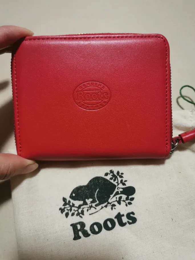 Roots Red Leather Zip Around Wallet image indicator(2)