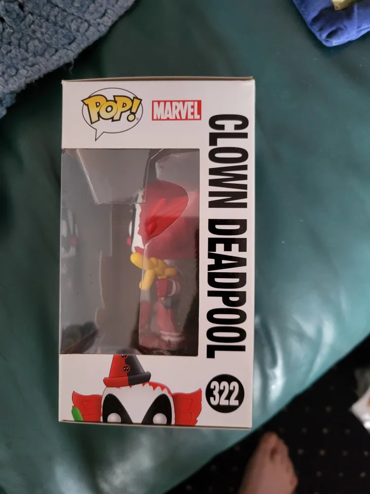 Funko Pop! Marvel Deadpool #322 Clown Deadpool image indicator(4)