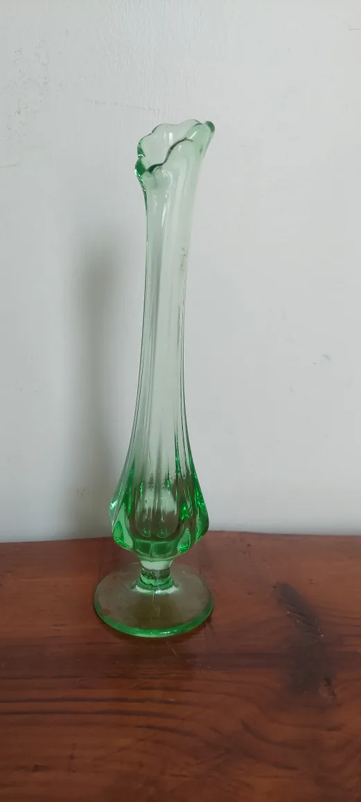 Green Glass Vase thumbnail