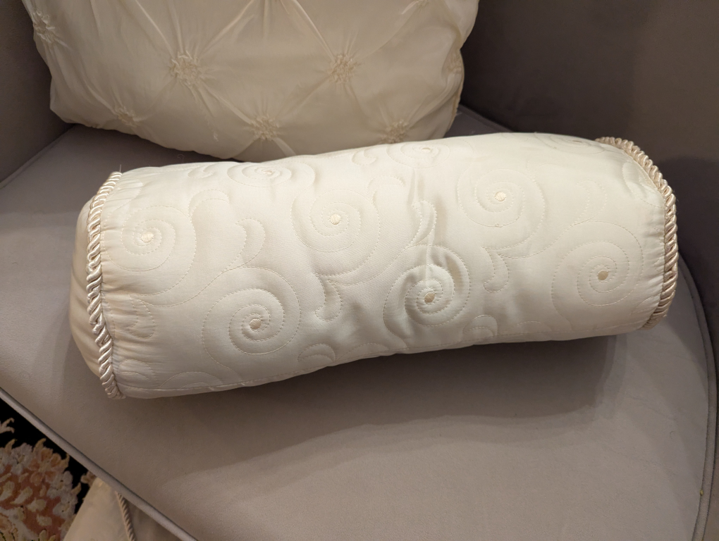 Decorative Throw Pillows - Set of 3 - photo 4