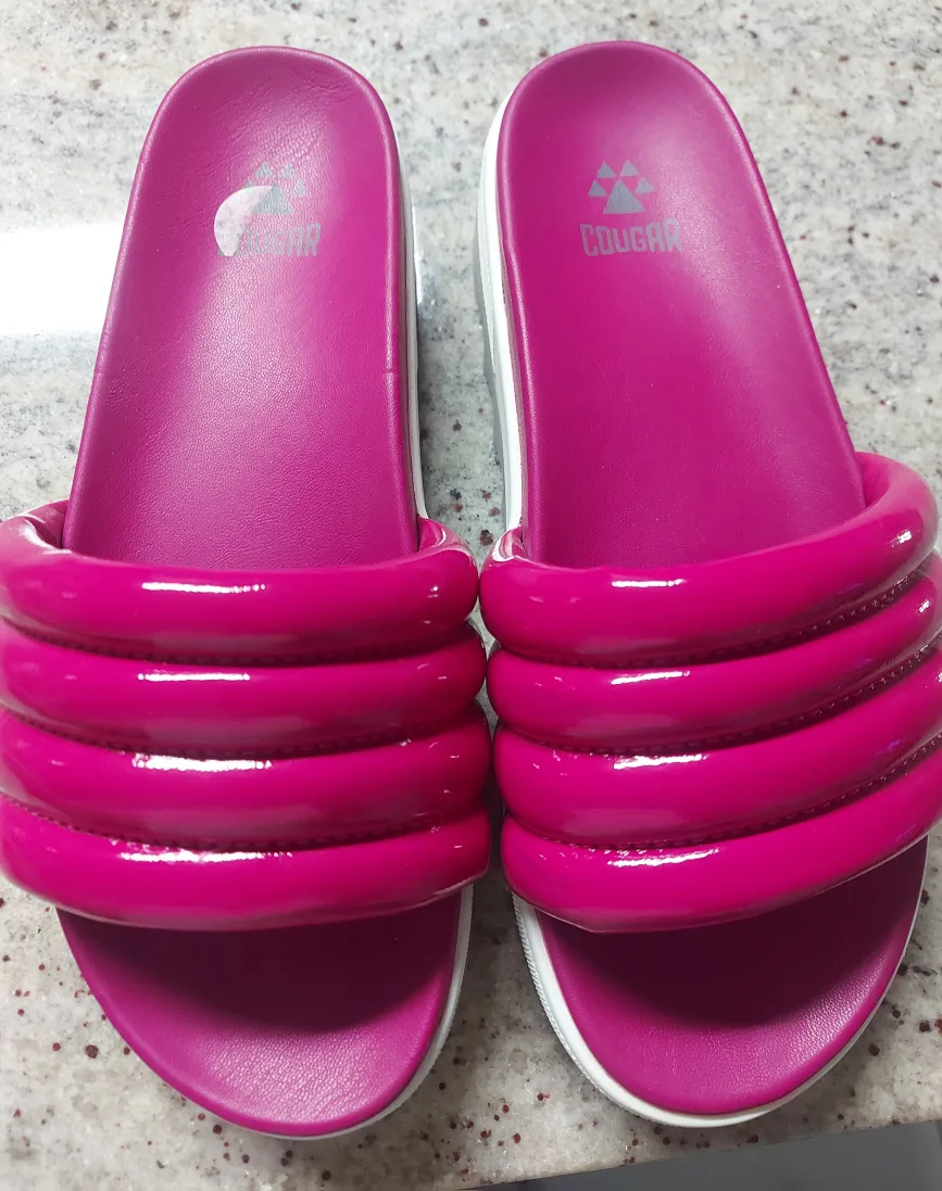 Cougar Bloom Padded Slides - Fuchsia thumbnail