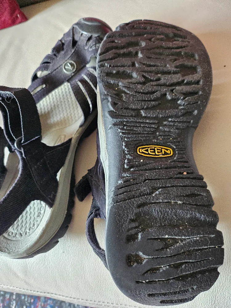 KEEN Women's Rose Sandals, Size 9 image indicator(3)