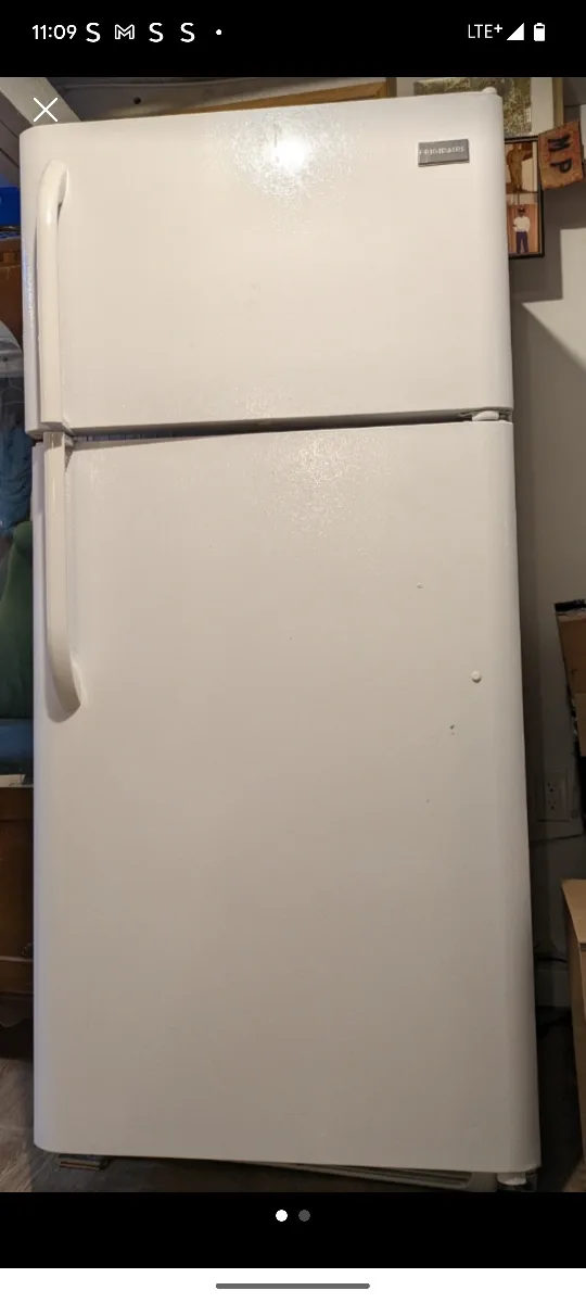 Frigidaire White Refrigerator thumbnail