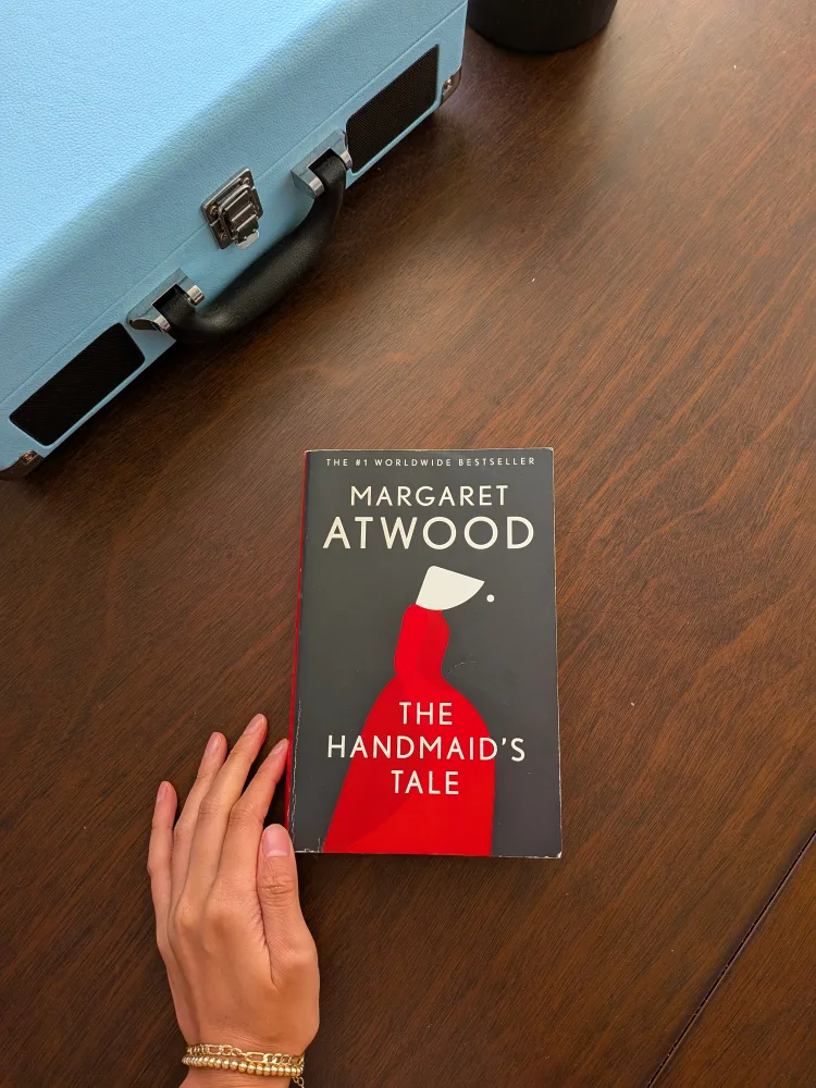 handmaid's tale by Margaret Atwood thumbnail