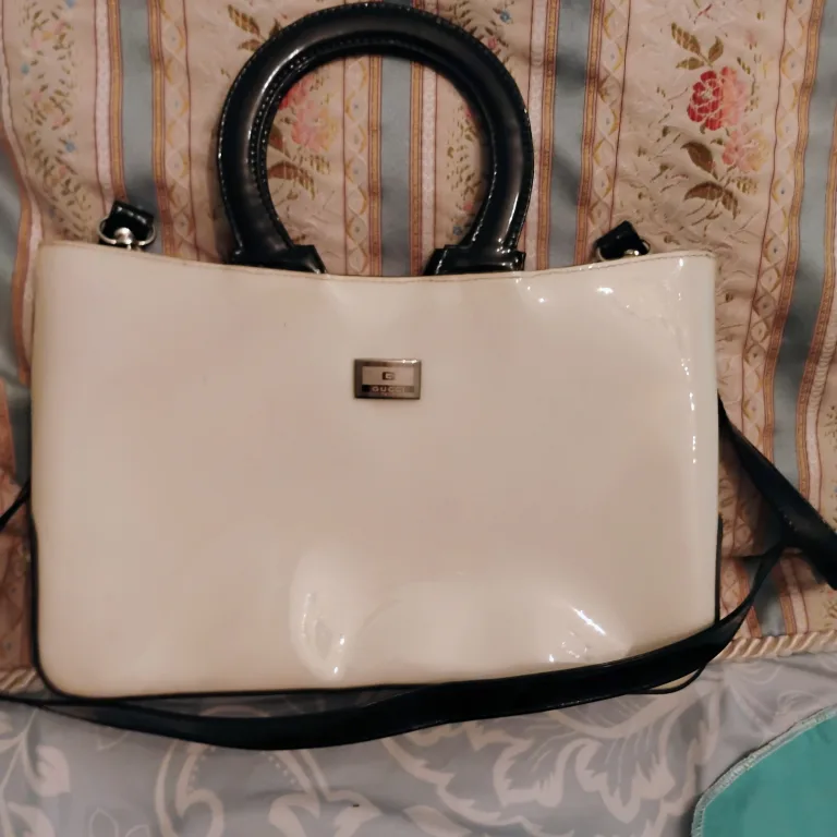 Gucci White Patent Leather Handbag thumbnail