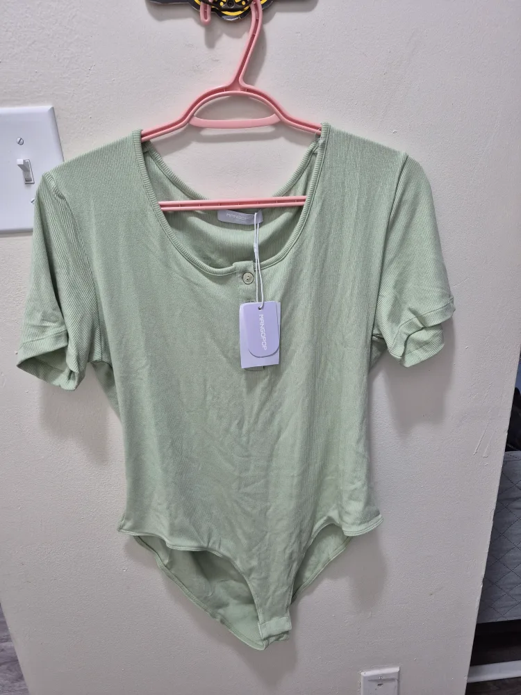 Various Women's Tops & Bodysuits image indicator(3)