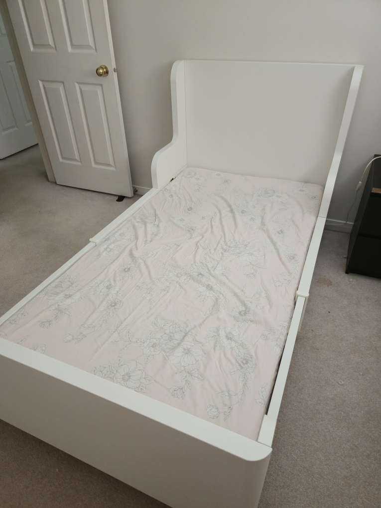 IKEA BUSUNGE Extendable Bed - White