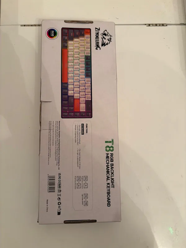 ZIYOULANG T8 RGB Backlight Mechanical Keyboard thumbnail