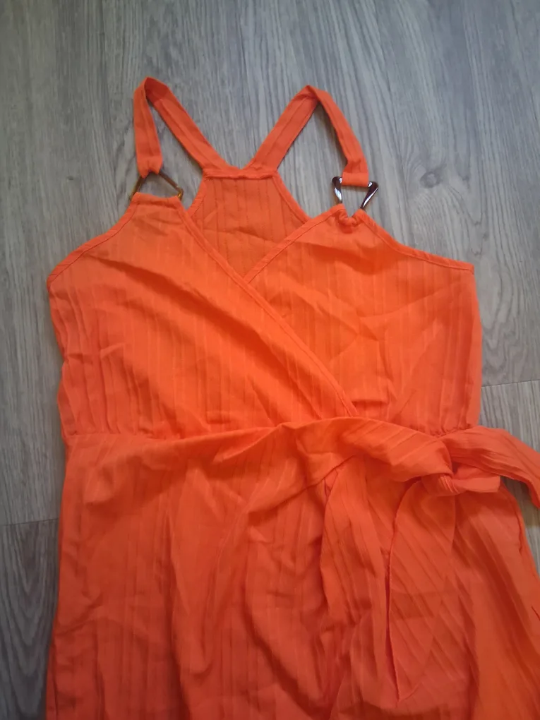 Orange Dress image indicator(2)