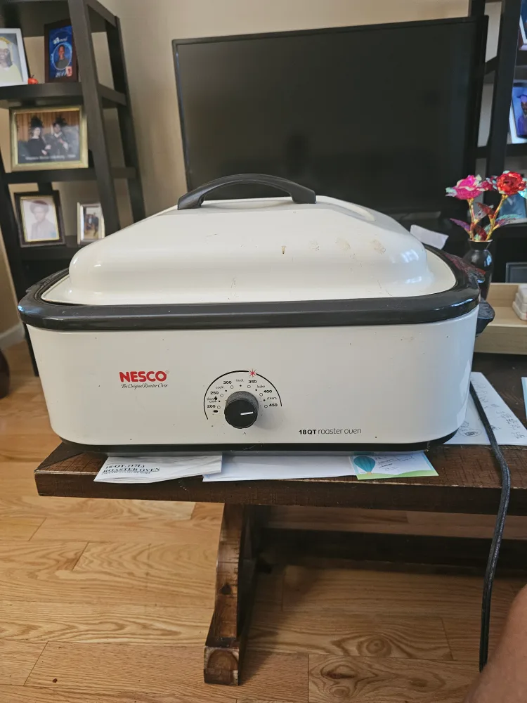Nesco 18QT Roaster Oven thumbnail