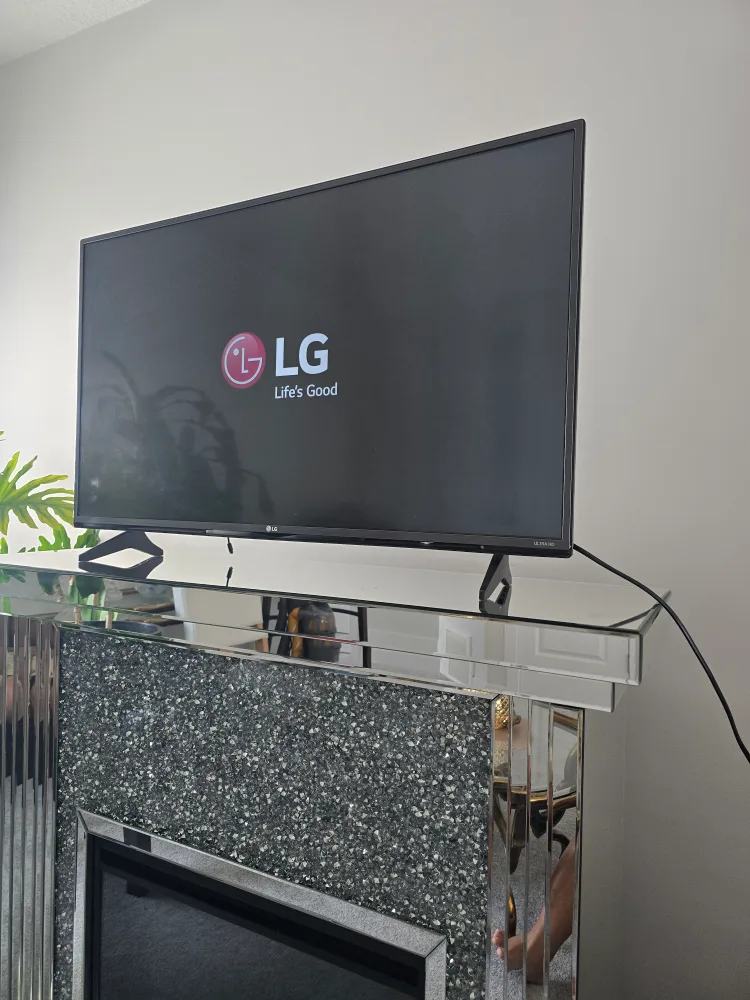 LG 43UF6800 43" 4K Ultra HD LED TV thumbnail