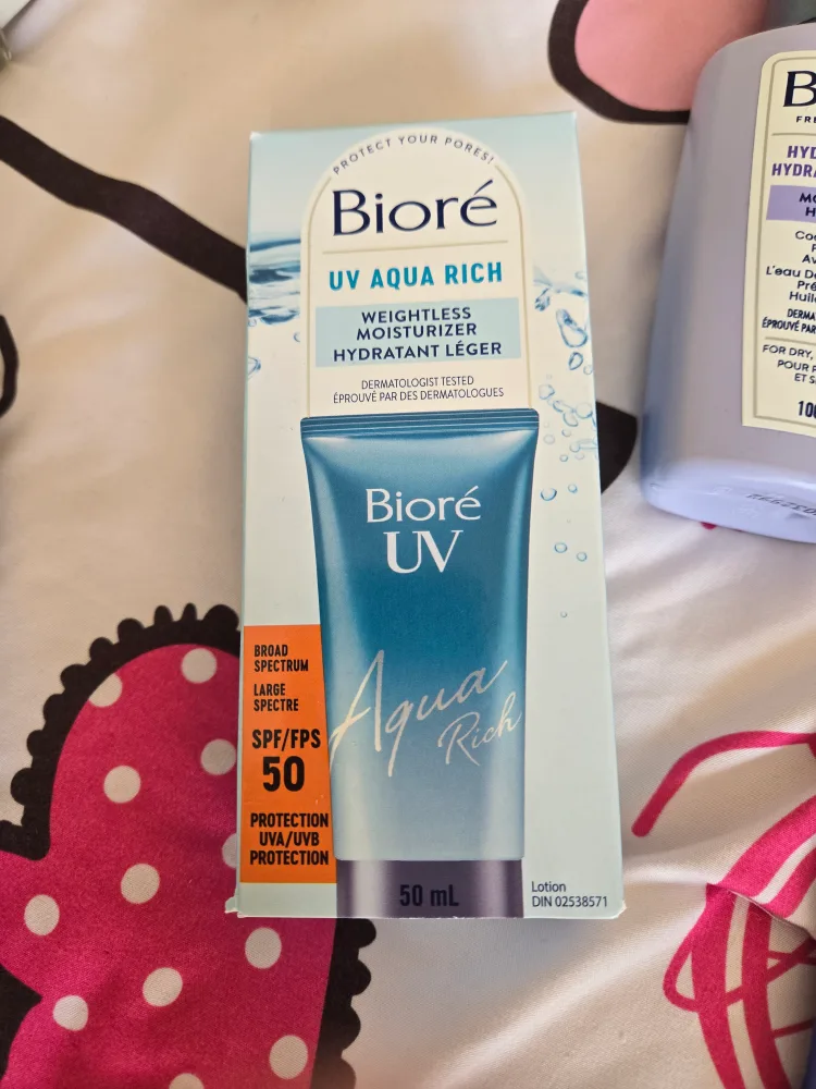Bioré UV Aqua Rich Weightless Moisturizer SPF 50 thumbnail