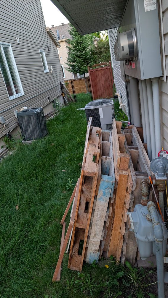 free pallets for pick up