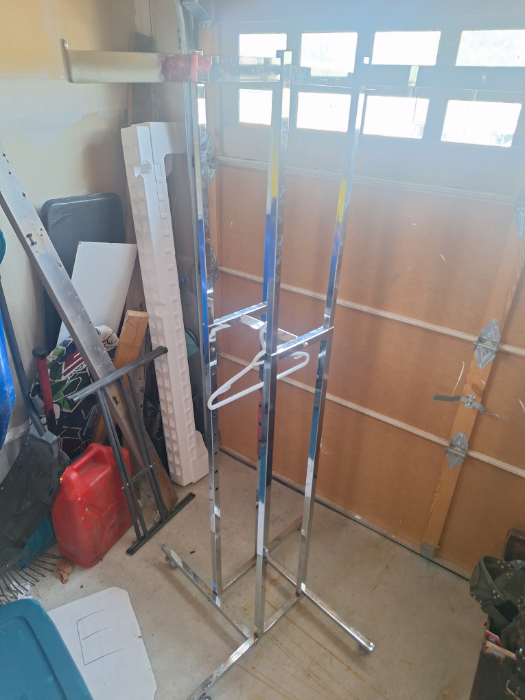 ROLLING CLOTHING RACK - photo 2