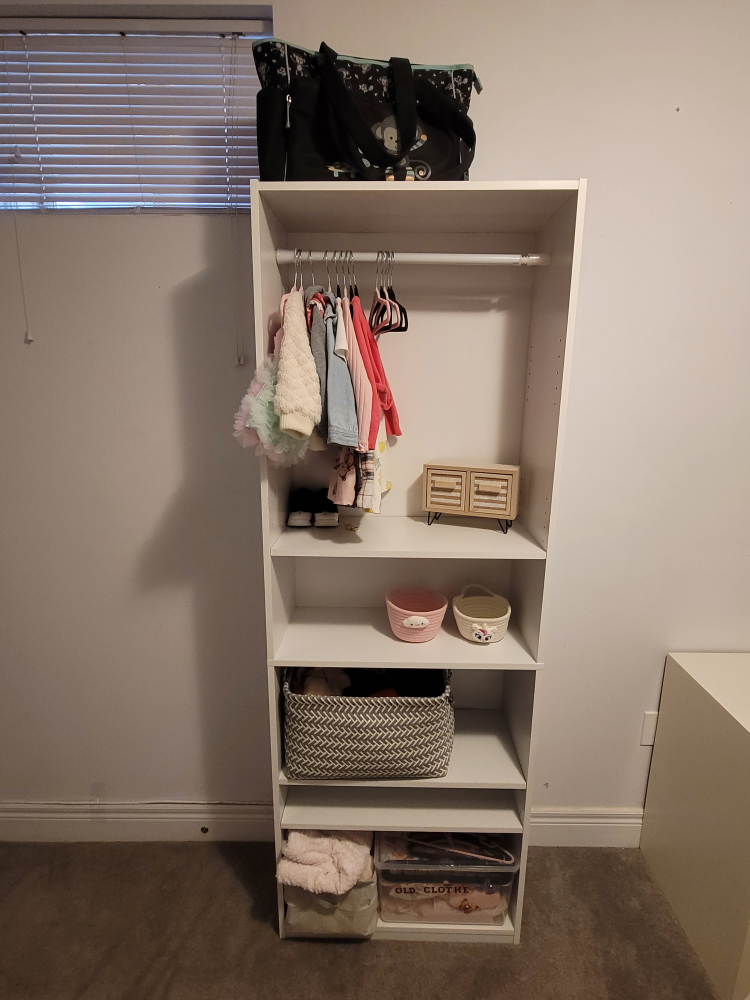 White Shelf unit - photo 2