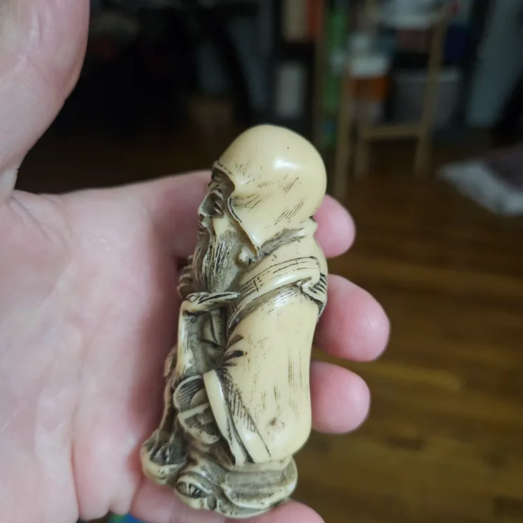 19th-c Carved Bone Japanese Old Wise Netsuke image indicator(3)