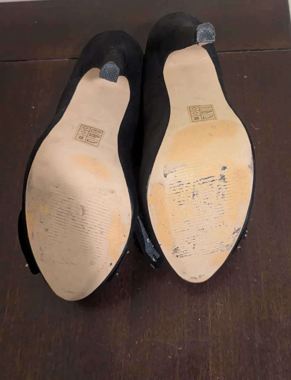 Material Girl Black Heels with Studded Bow image indicator(8)