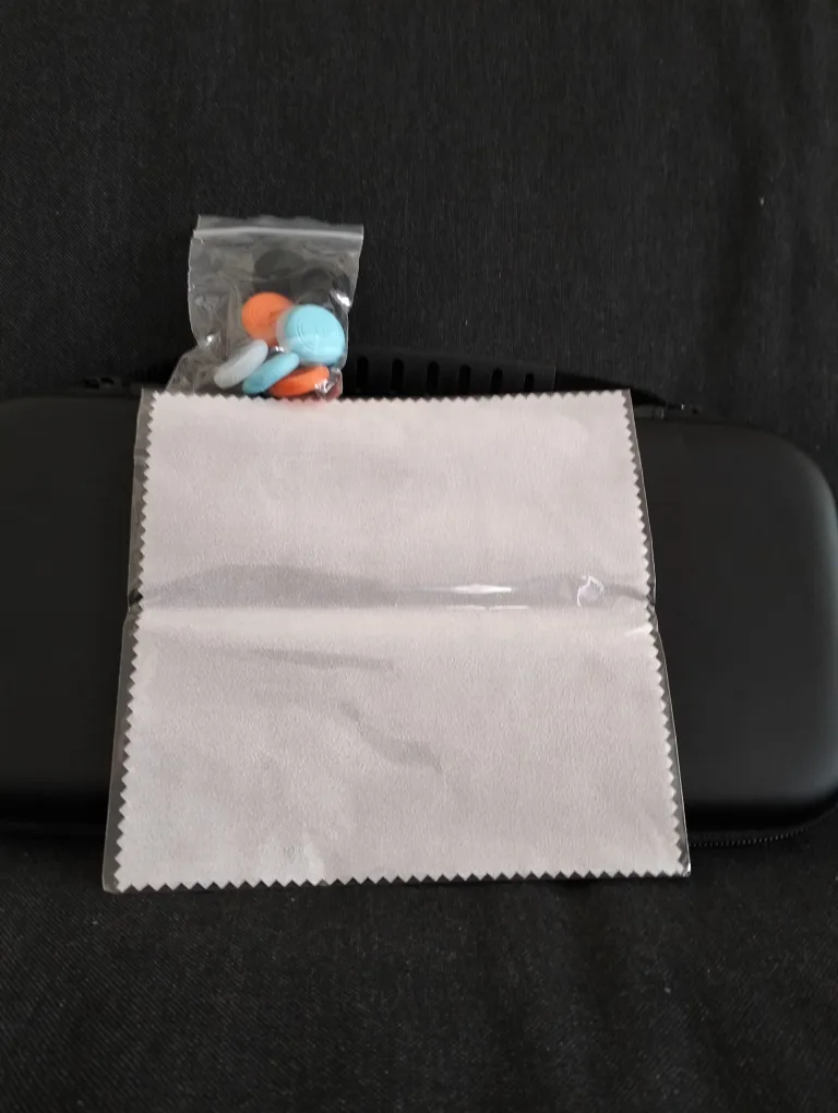 Nintendo Switch 2 Carrying Case + Accessories image indicator(4)