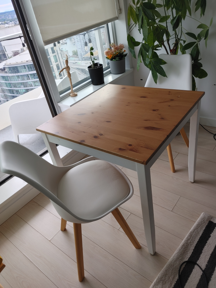 table with 2 chairs set white and wood