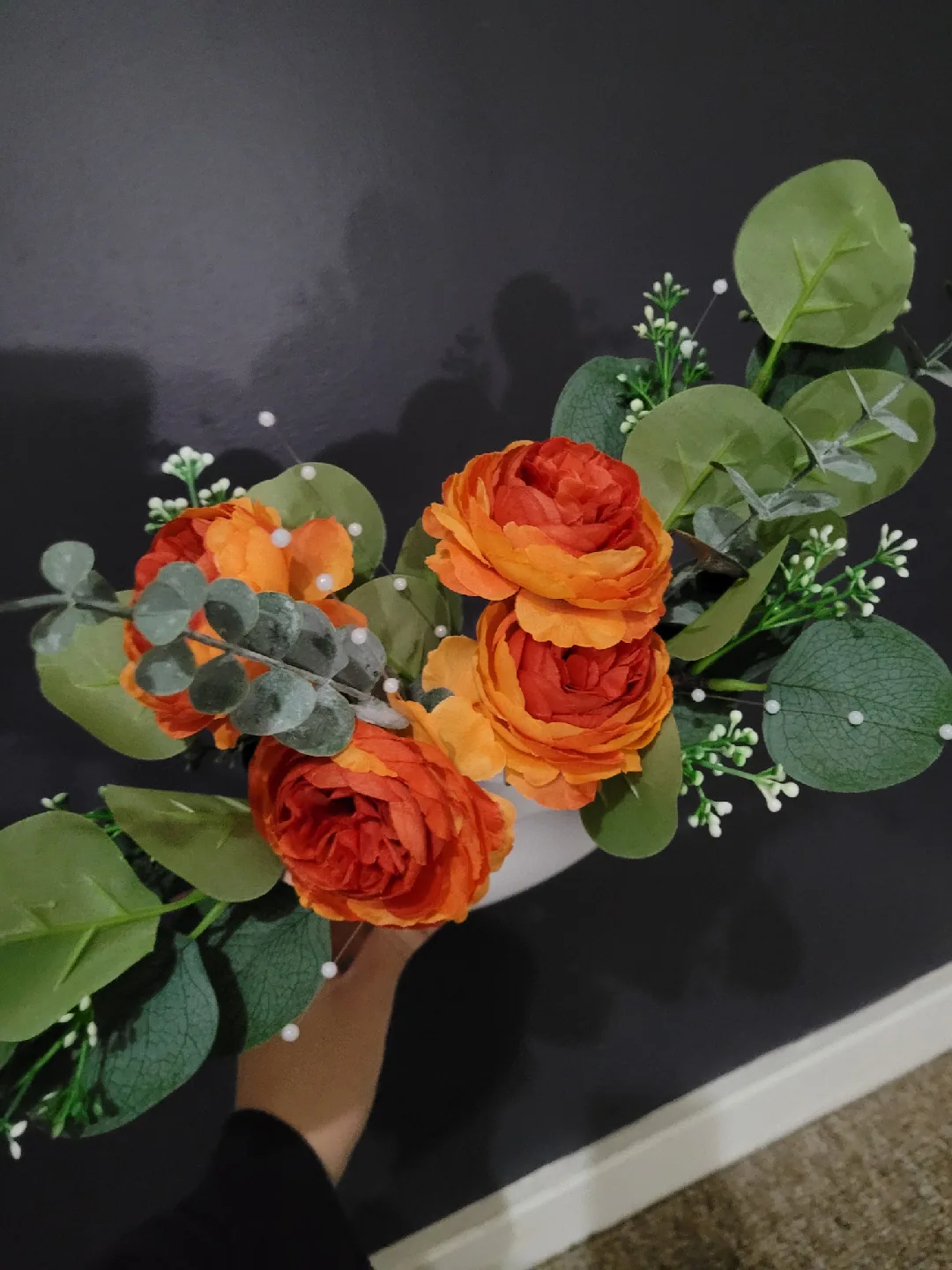 Donut Vase with Artificial Orange Flowers 🥕 image indicator(2)