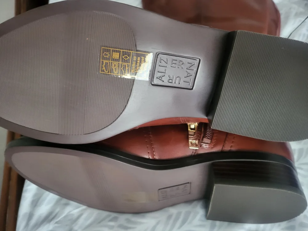 Naturalizer Rena2 Brown Leather Boots - Size 7 image indicator(9)