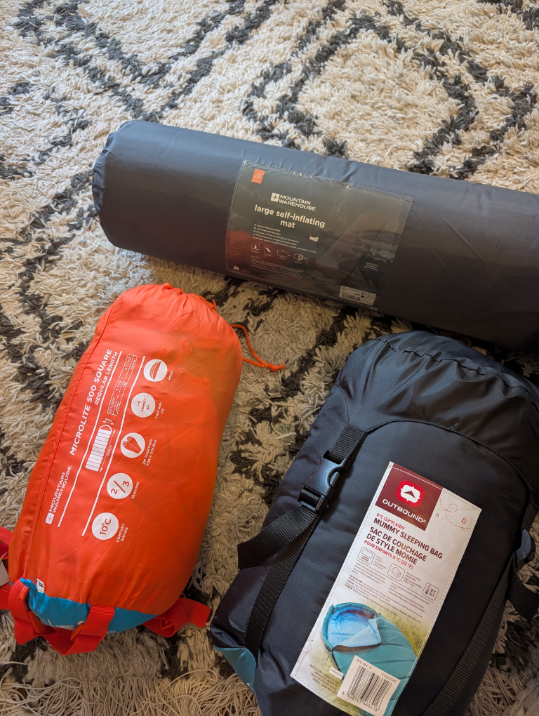 Self inflating camping matt + sleeping bags