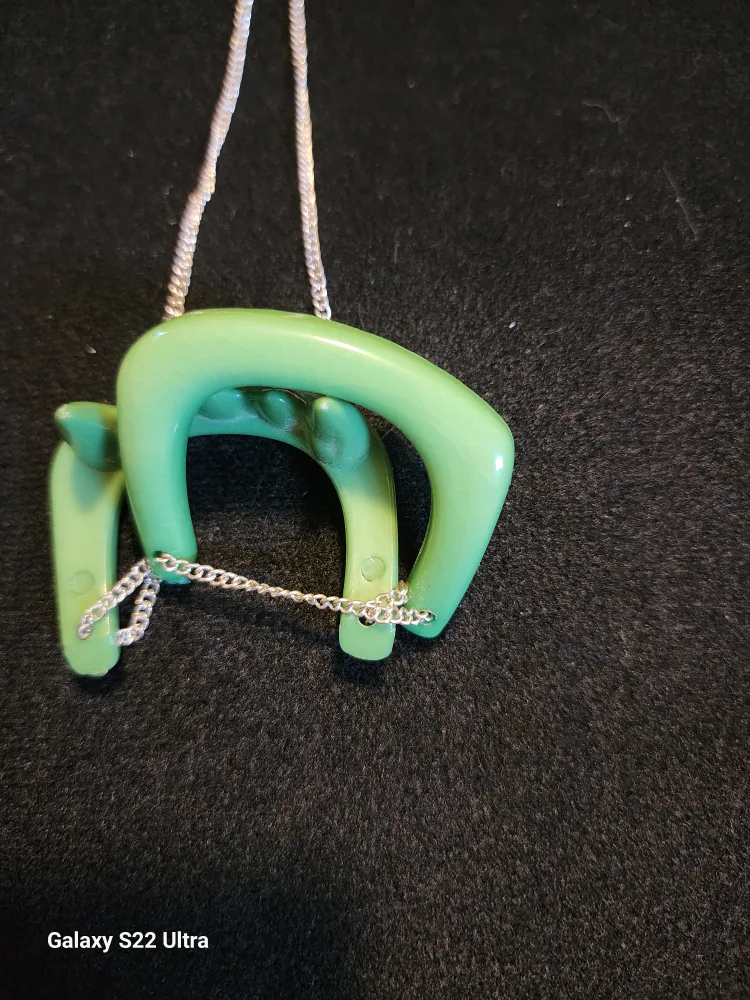 Novelty Green Vampire Teeth Necklace image indicator(3)