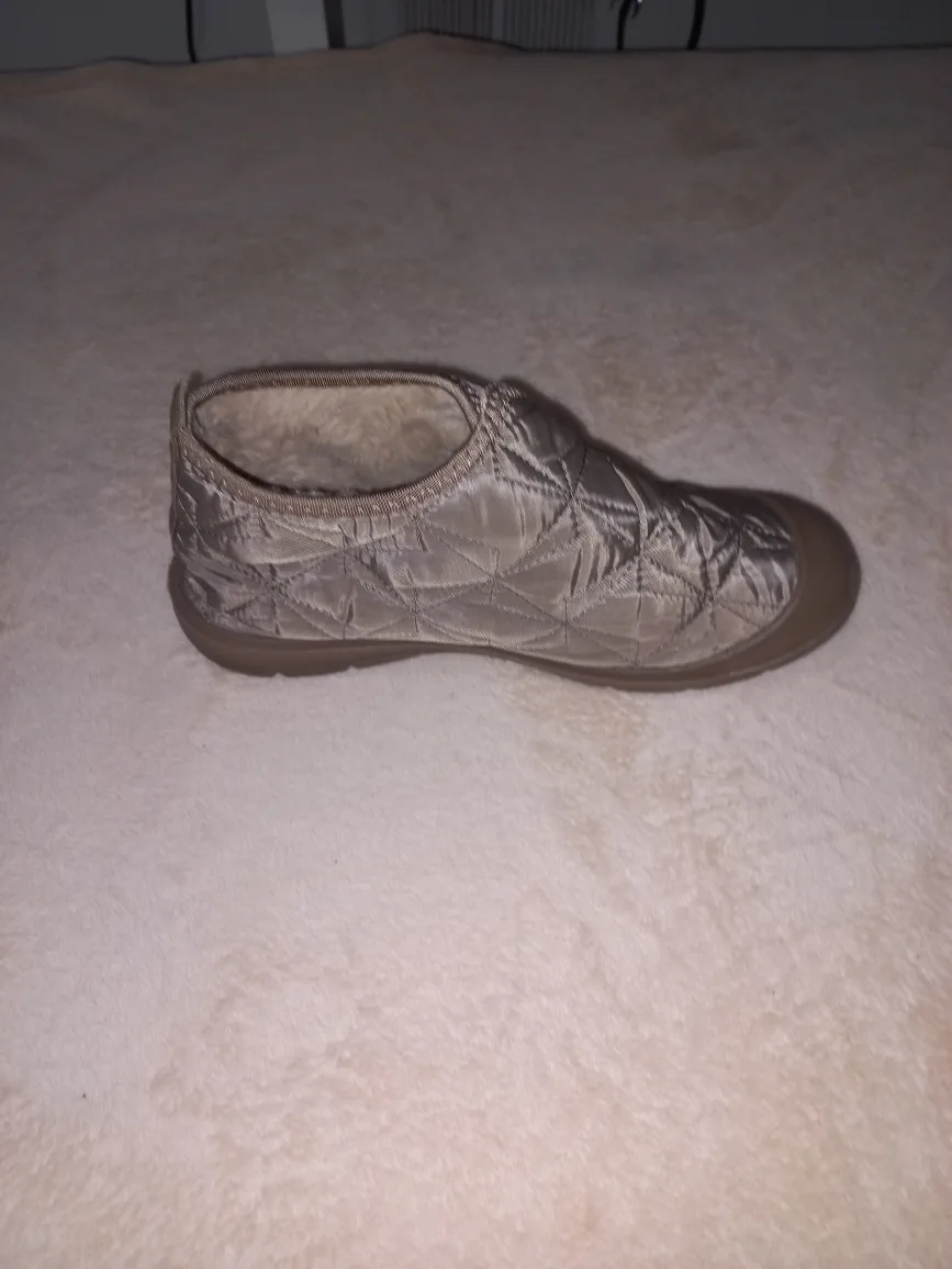 Baffin Cush Booties Size 8 image indicator(3)