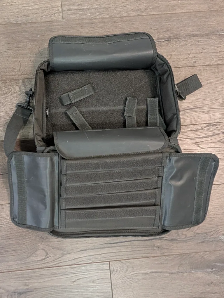 EUC - VISM Discreet Pistol Case Range Urban Grey Soft Case Bag image indicator(3)