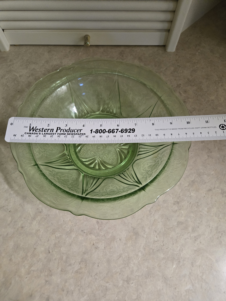 Vintage Green Depression Glass Bowl - photo 4