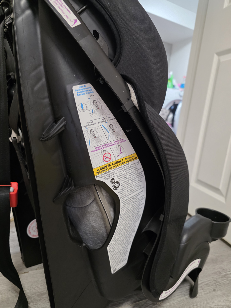 Evenflo Car Seat - Black - photo 3