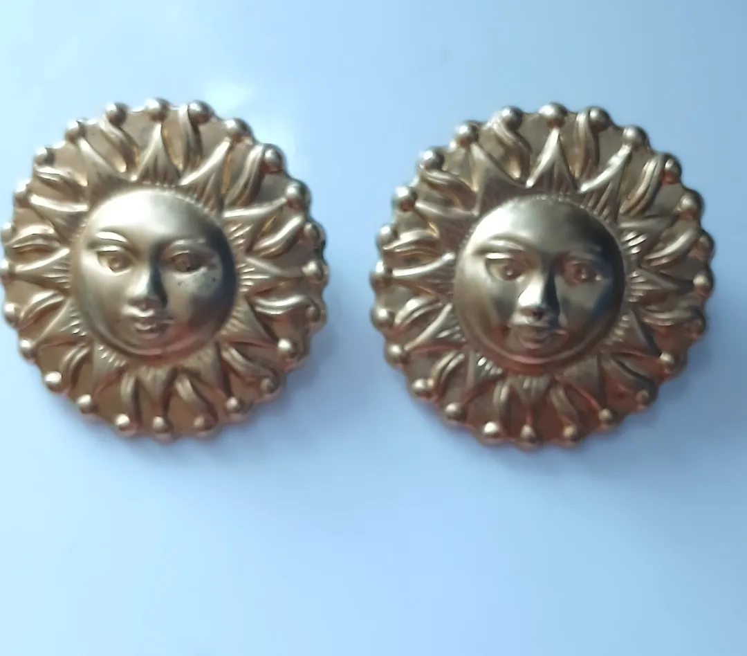 Vintage 1990s Goldtone Sun Earrings Sunshine Celestial Retro thumbnail