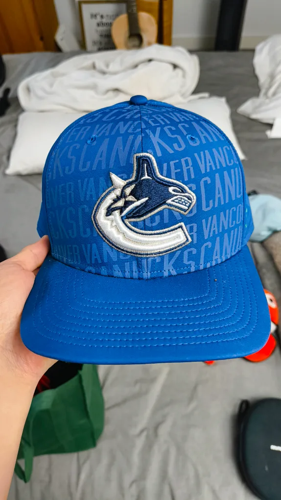Vancouver Canucks NHL Fanatics Hat