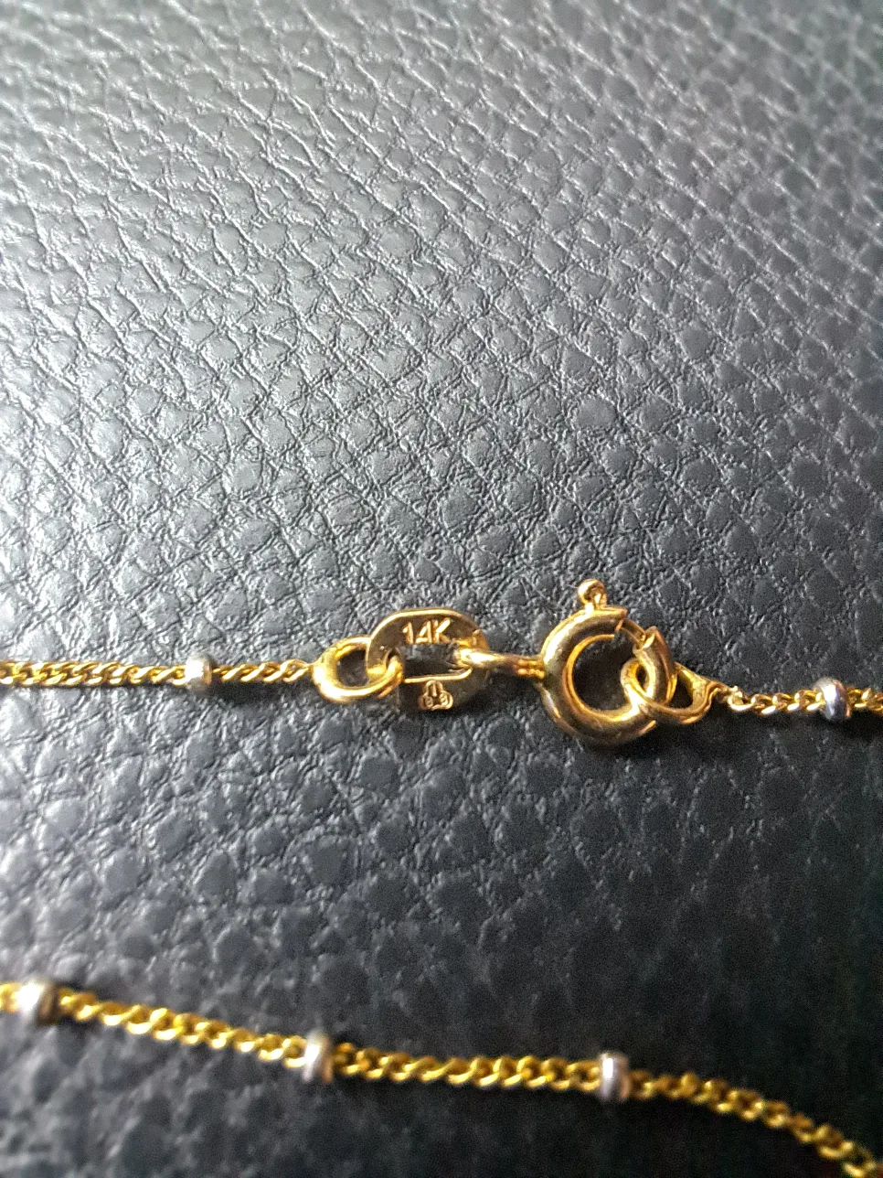 14K Gold Necklace with Pendant image indicator(5)