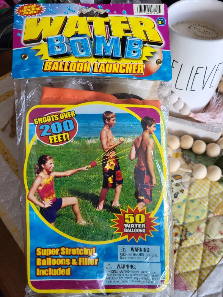 Water Bomb Balloon Launcher - Shoots Over 200 Feet! thumbnail