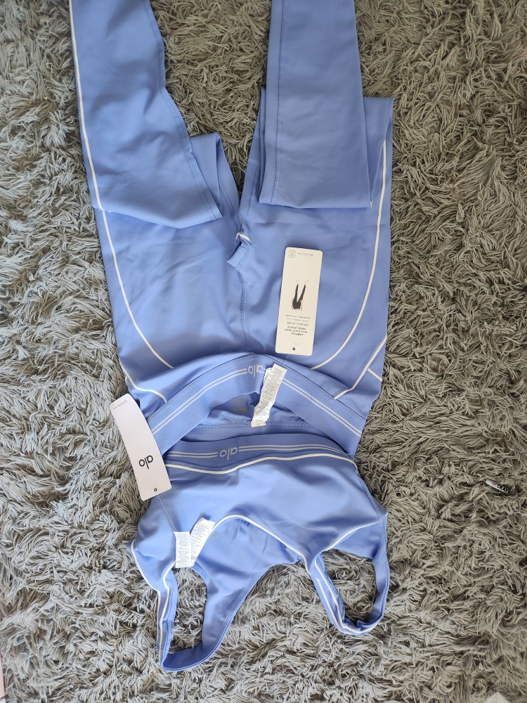 New Alo Yoga Set - Bra & Leggings - Blue - photo 2