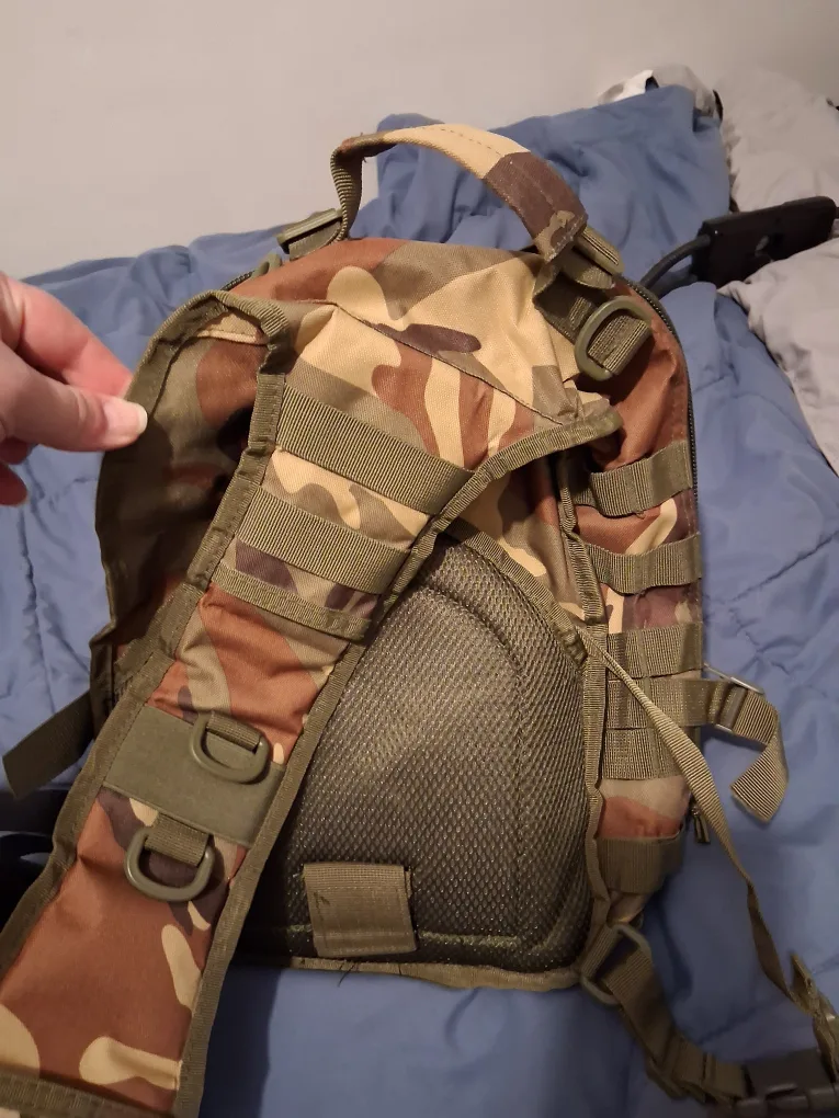Camo Tactical Backpack image indicator(2)
