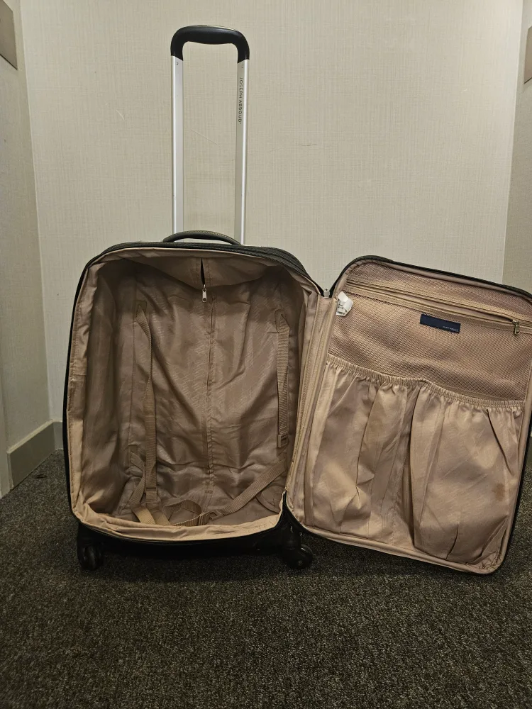 Joseph Abboud Carry-On Luggage image indicator(4)