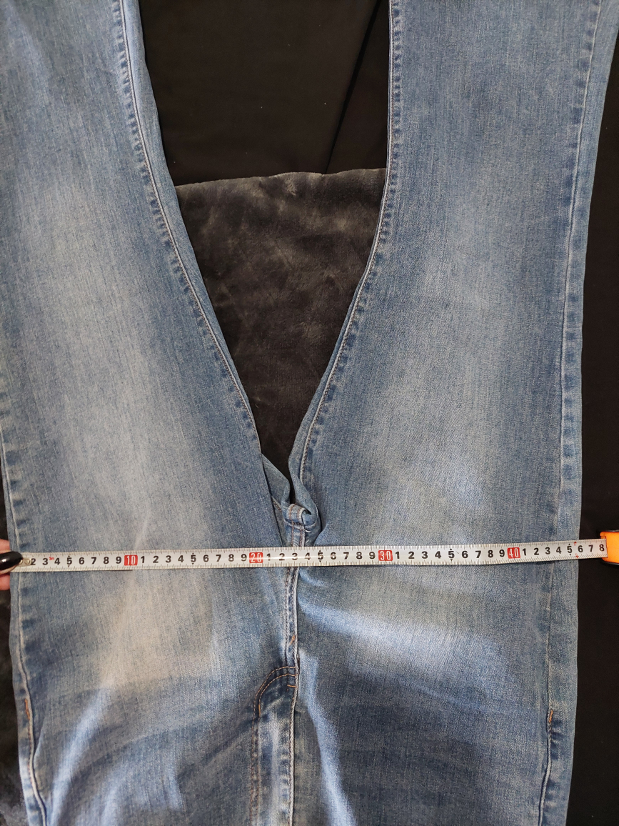 Flare Leg Jeans - Light Wash Denim - photo 5