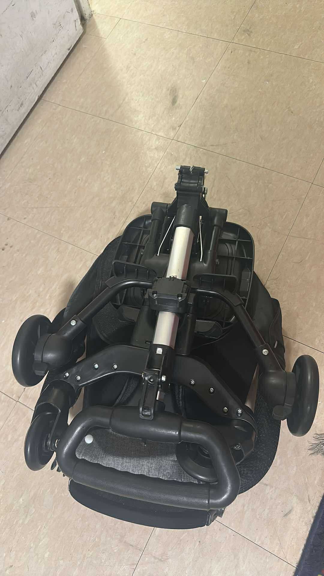 New Light Foldable Baby Stroller - photo 2