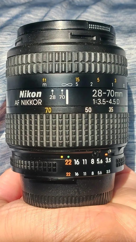 Nikon AF Nikkor 28-70mm Camera Lens thumbnail