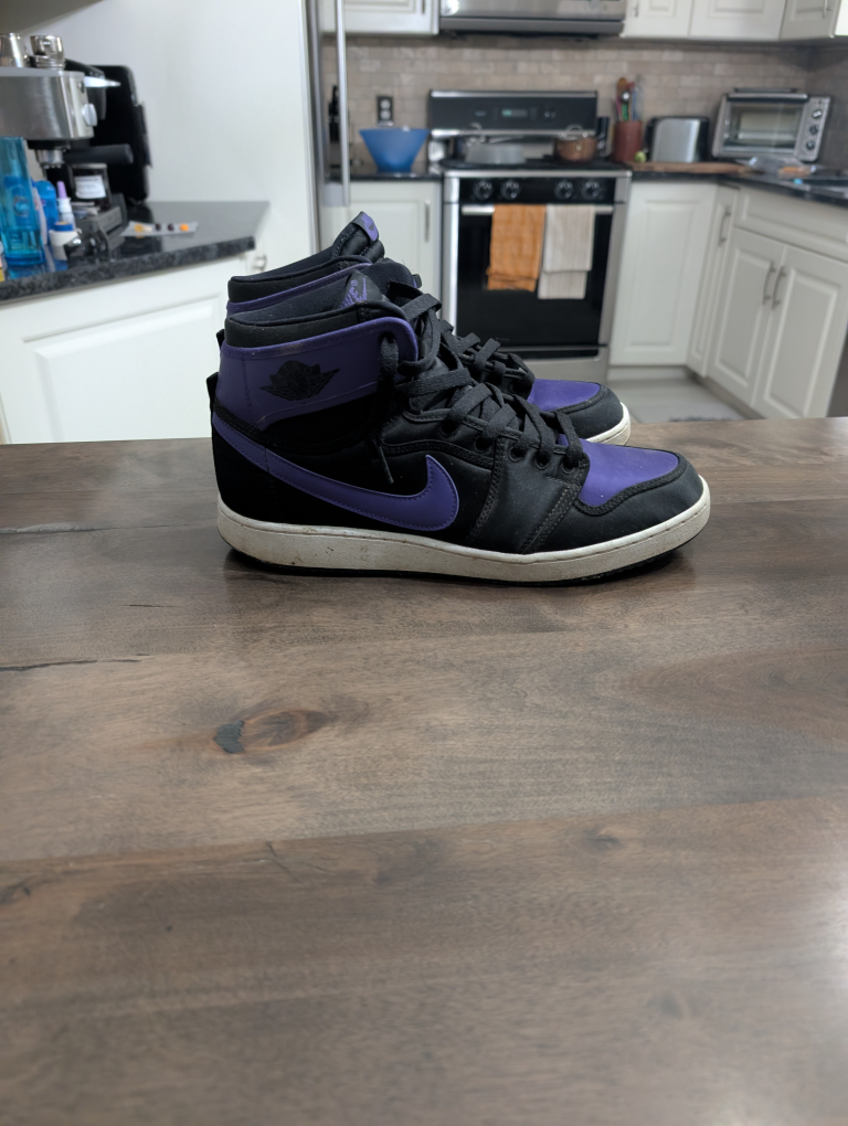Nike Air Jordan 1 High Black/Purple - photo 4