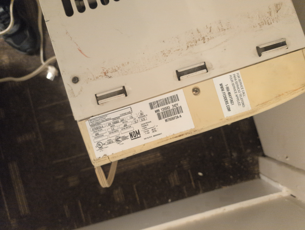 Maytag Window Air Conditioner - photo 2