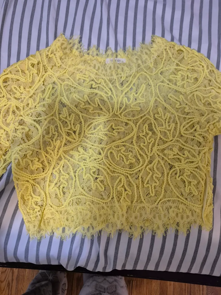 San Joy Yellow Lace Top thumbnail
